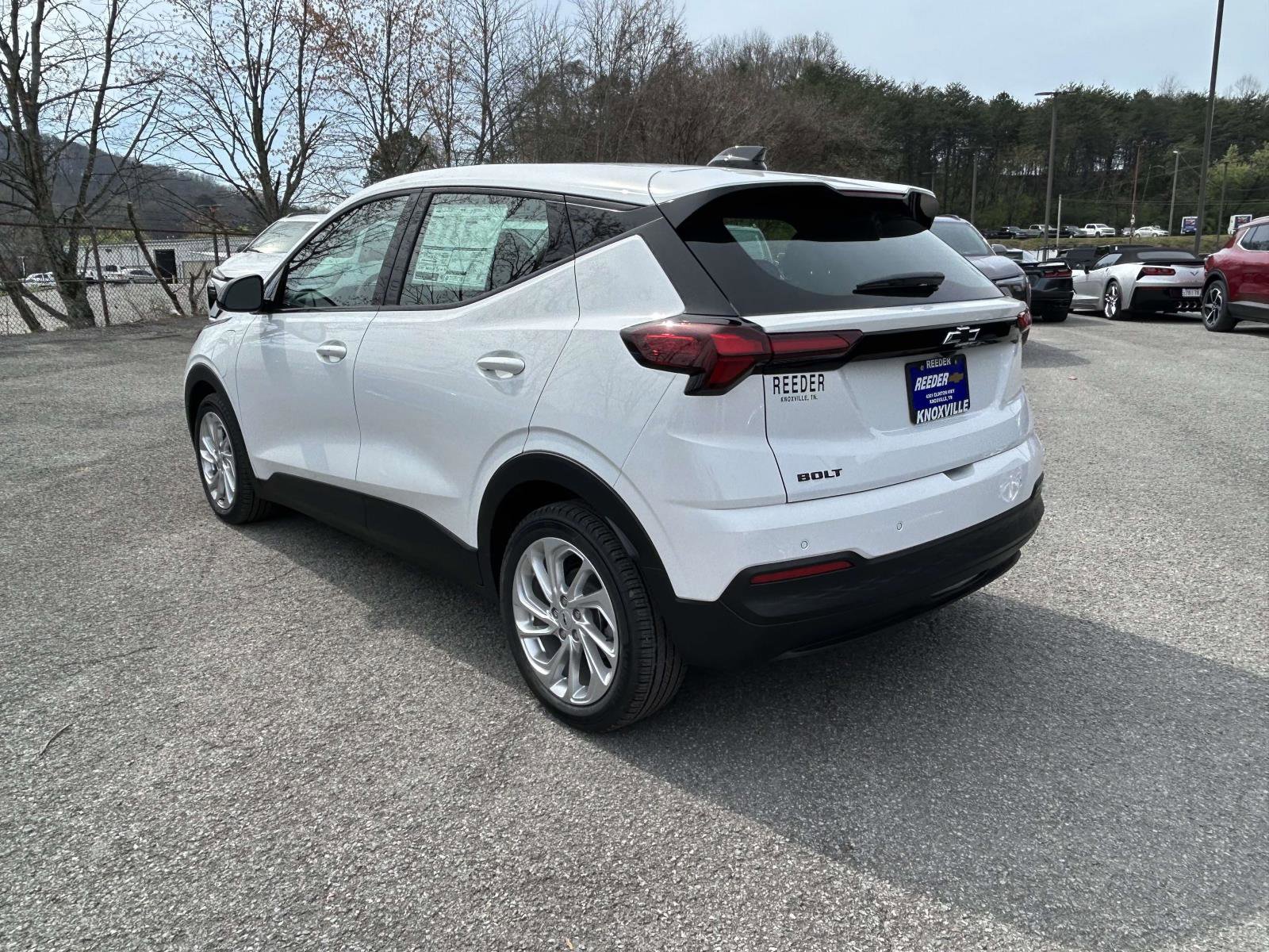 New 2027 Chevrolet Bolt LT w/ Comfort Package FWD image 5