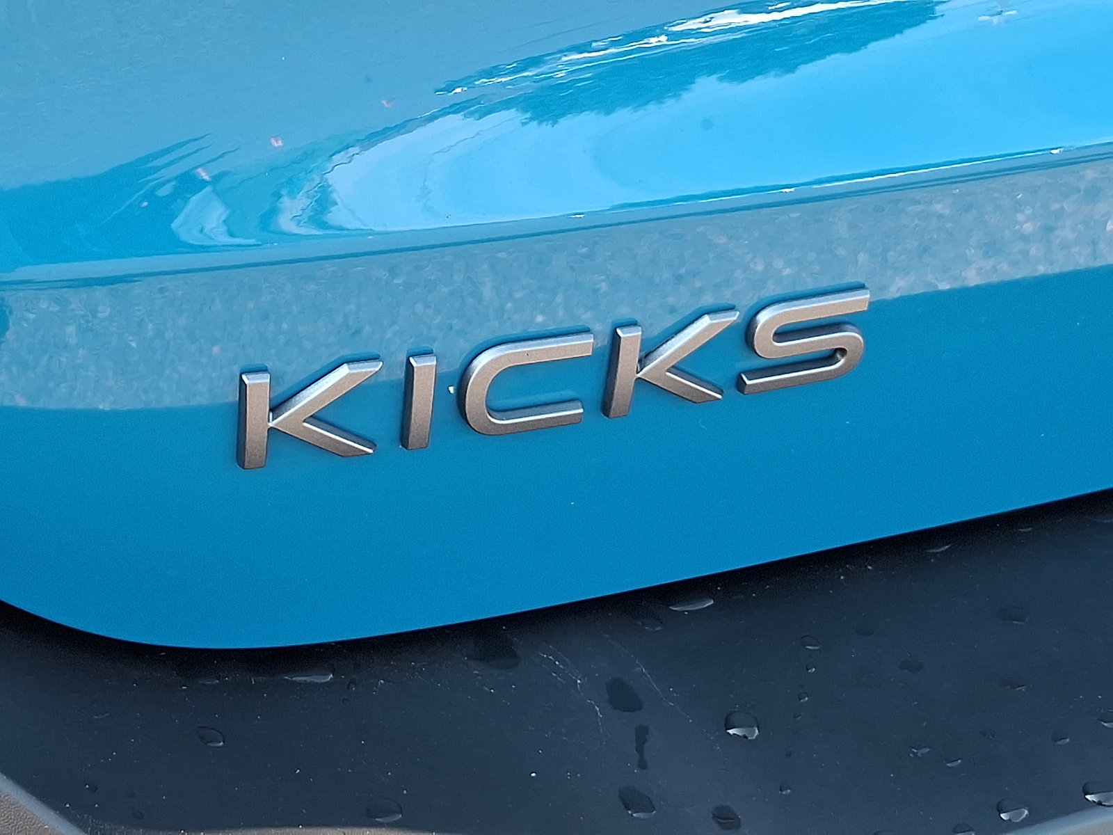 Used 2025 Nissan Kicks SR AWD/4WD image 30