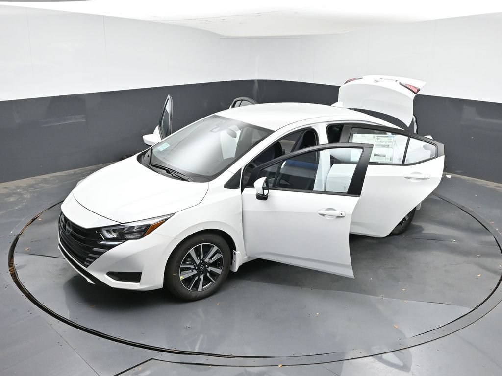 Used 2025 Nissan Versa SV w/ Trunk Package FWD image 27