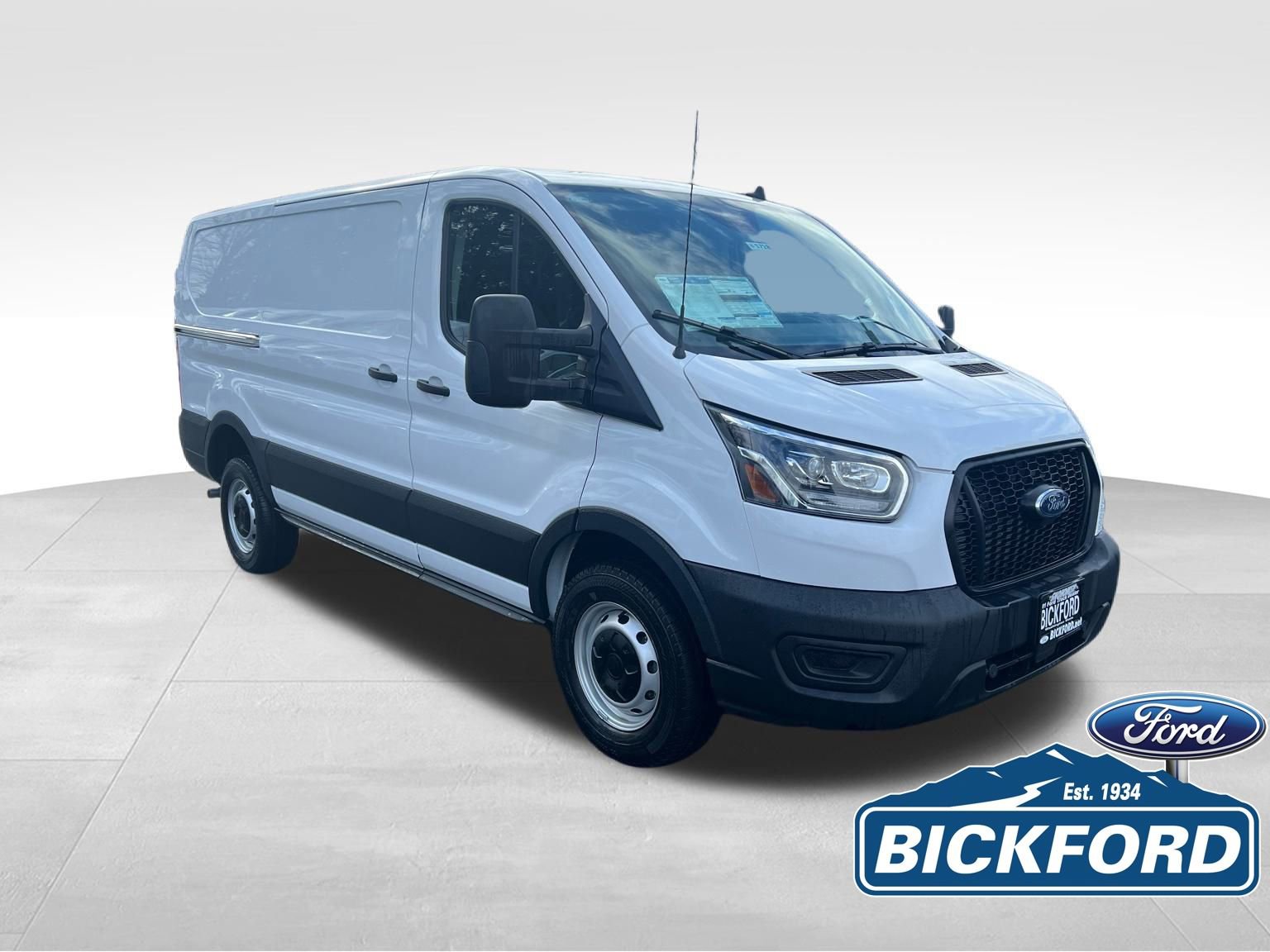 New 2025 Ford Transit 250 Low Roof RWD image 3