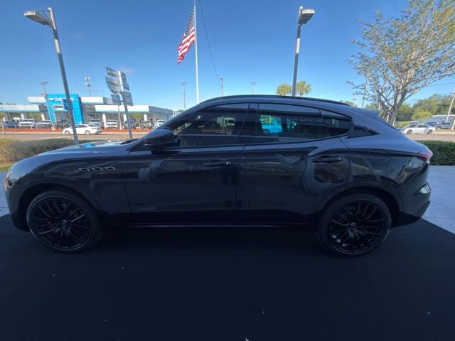 Used 2022 Maserati Levante Modena AWD/4WD image 16