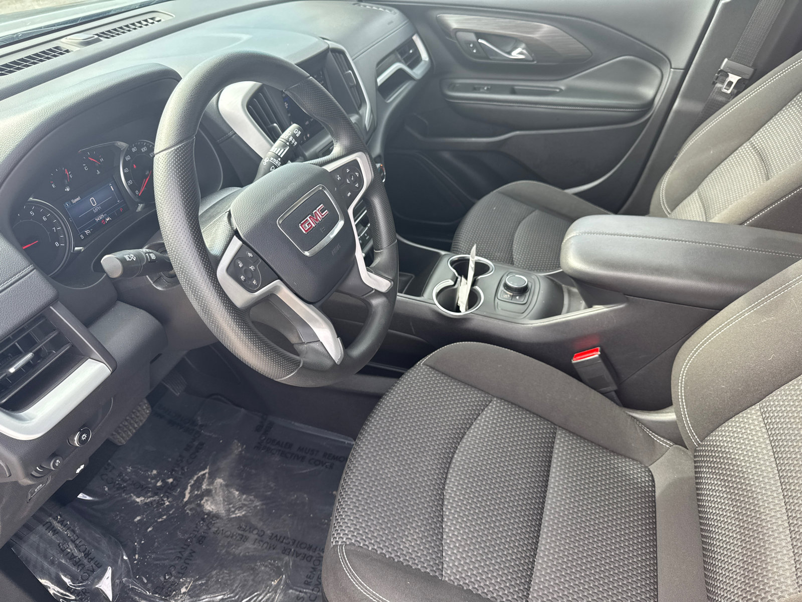 Used 2024 GMC Terrain SLE image 9