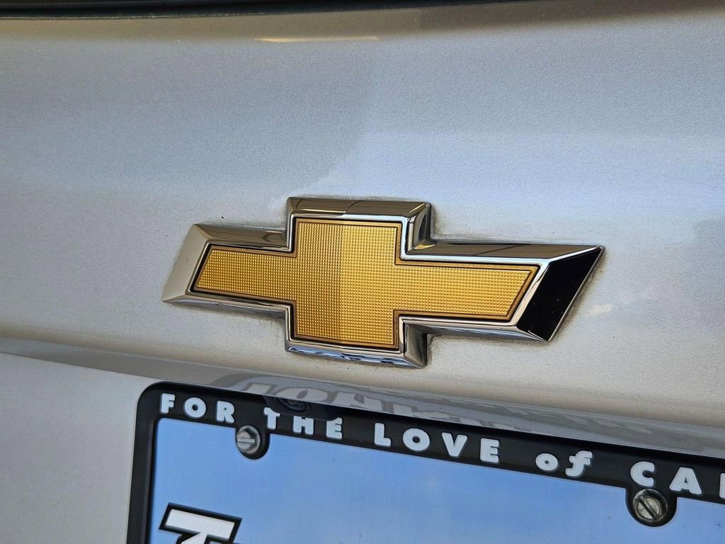 Used 2022 Chevrolet Equinox LT w/ Driver Convenience Package image 26