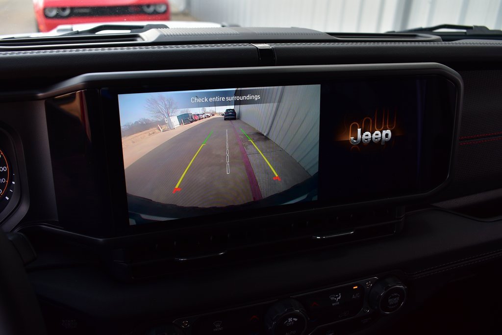 Used 2025 Jeep Wrangler Unlimited Rubicon image 52