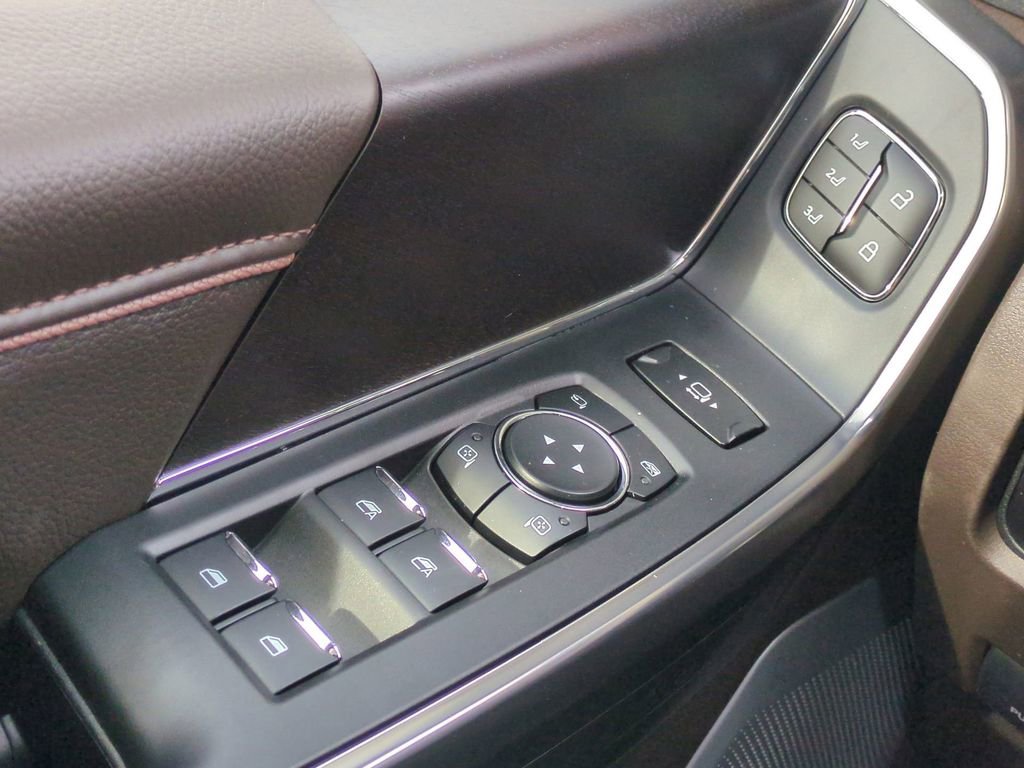 New 2026 Ford F350 King Ranch w/ Chrome Package image 26