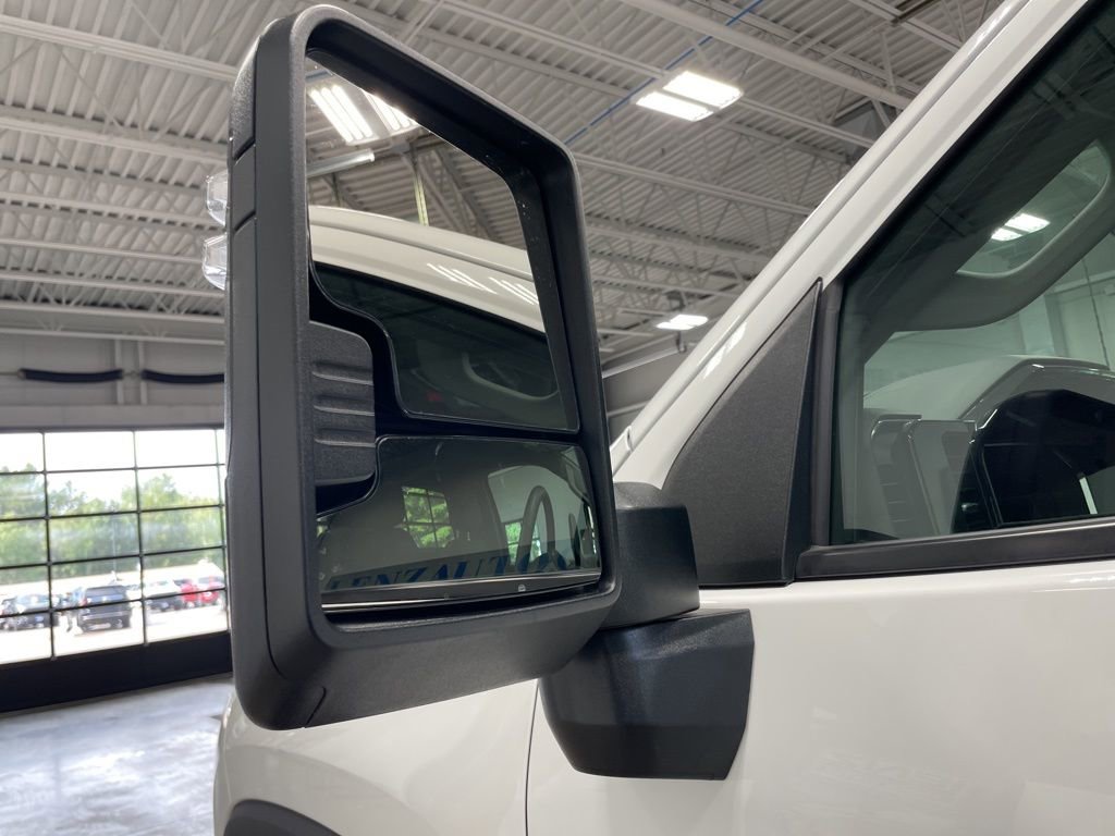 Used 2025 Chevrolet Silverado 2500 LT image 18