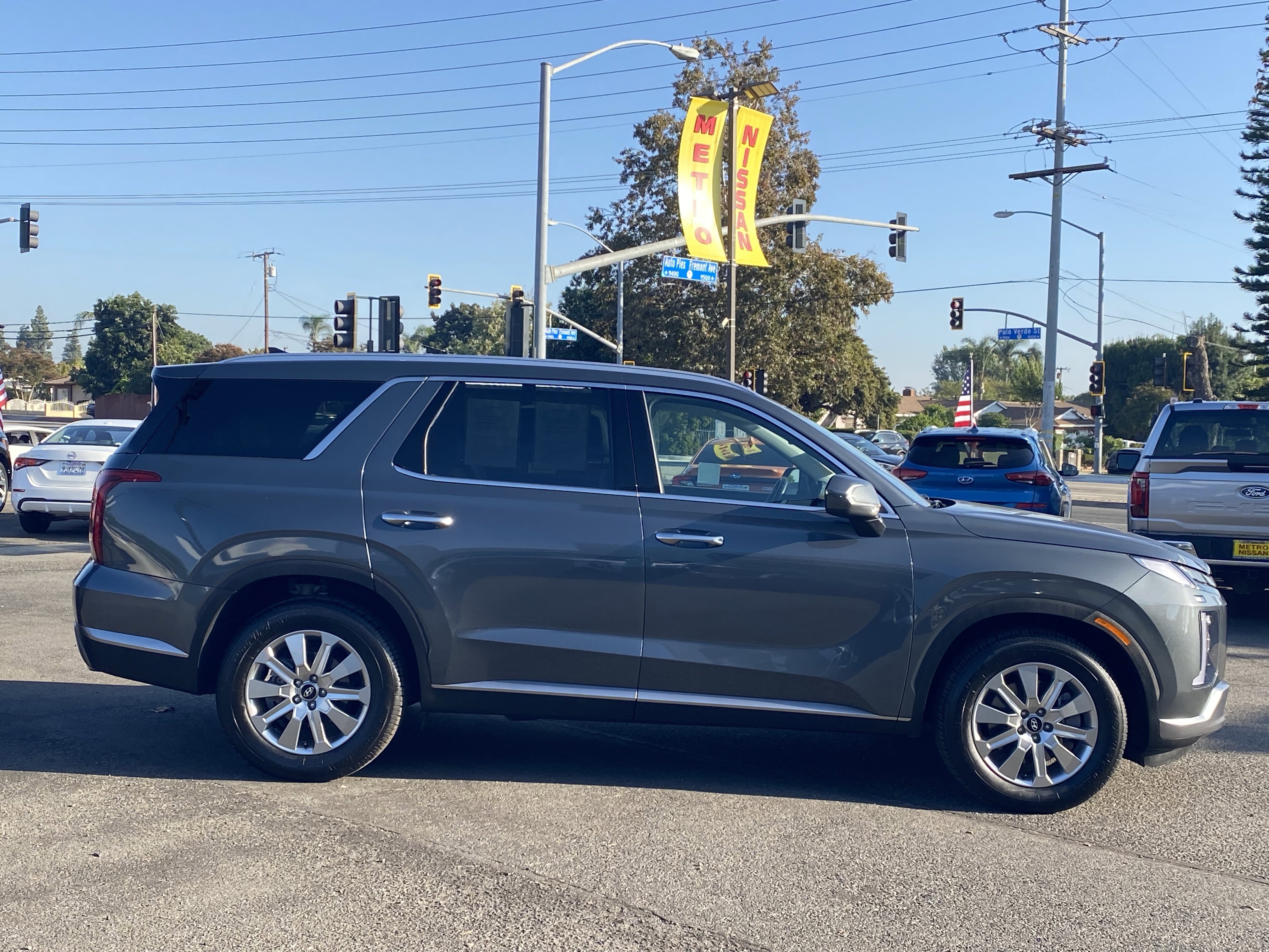 Used 2024 Hyundai Palisade SEL image 2