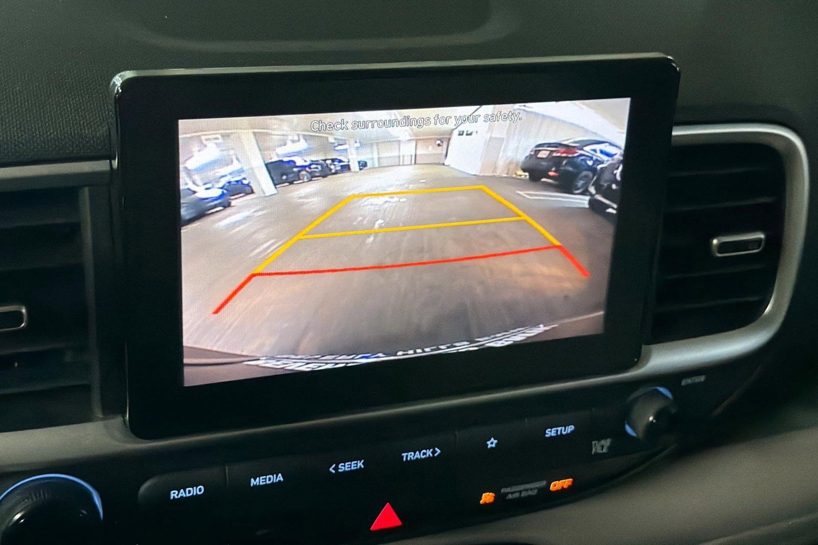 Used 2022 Hyundai Venue SEL image 23