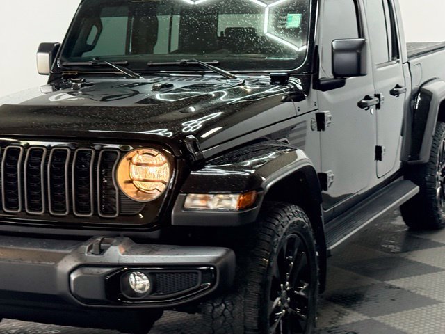 Certified 2025 Jeep Gladiator Sport AWD/4WD image 7