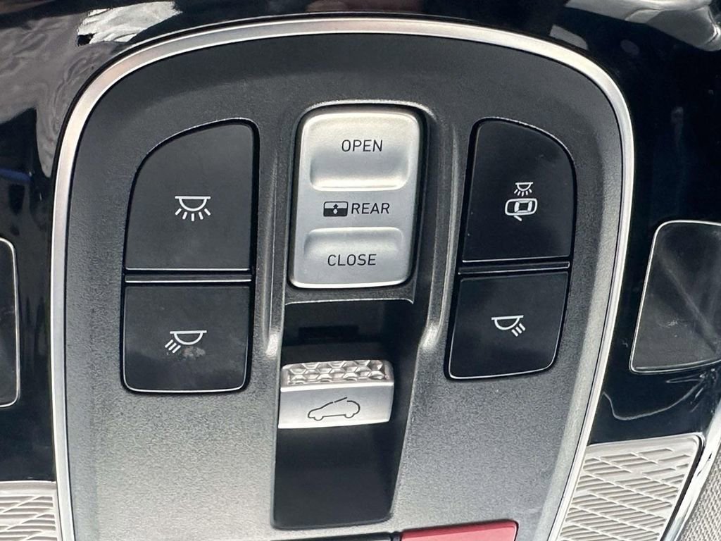 Used 2022 Hyundai Palisade Limited AWD/4WD image 34