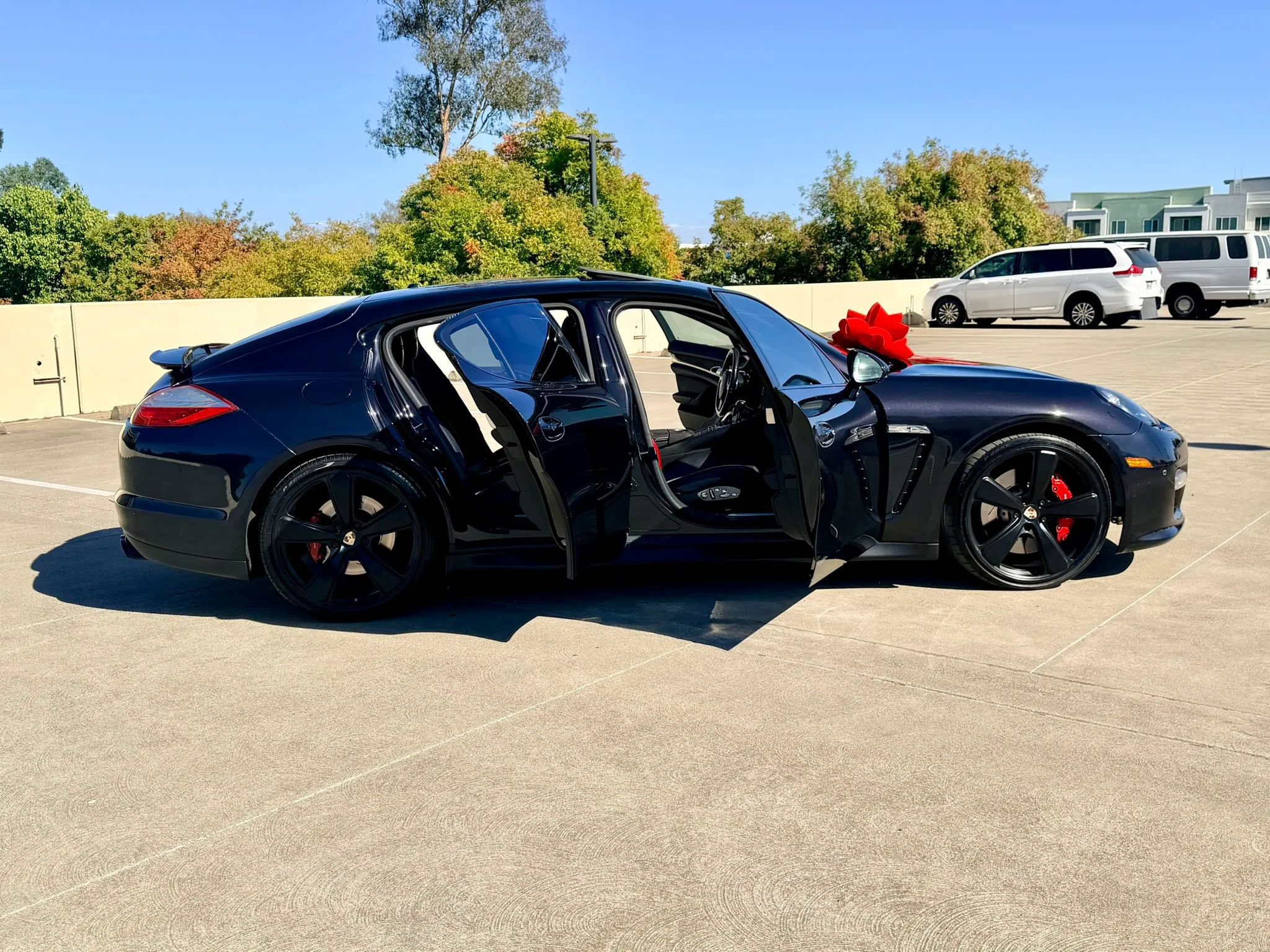Used 2013 Porsche Panamera GTS AWD/4WD image 64