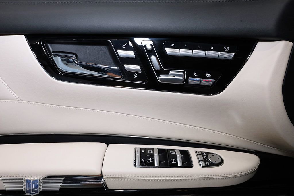 Used 2013 Mercedes-Benz CL 550 4MATIC image 17