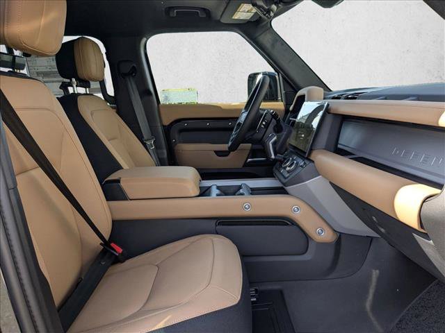 New 2026 Land Rover Defender 130 V8 image 17