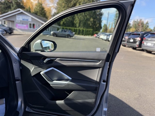 Used 2019 Audi Q3 2.0T Premium image 27