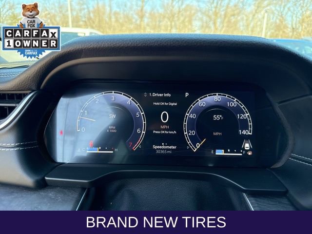 Used 2023 Jeep Grand Cherokee L Limited w/ Black Appearance Package image 12