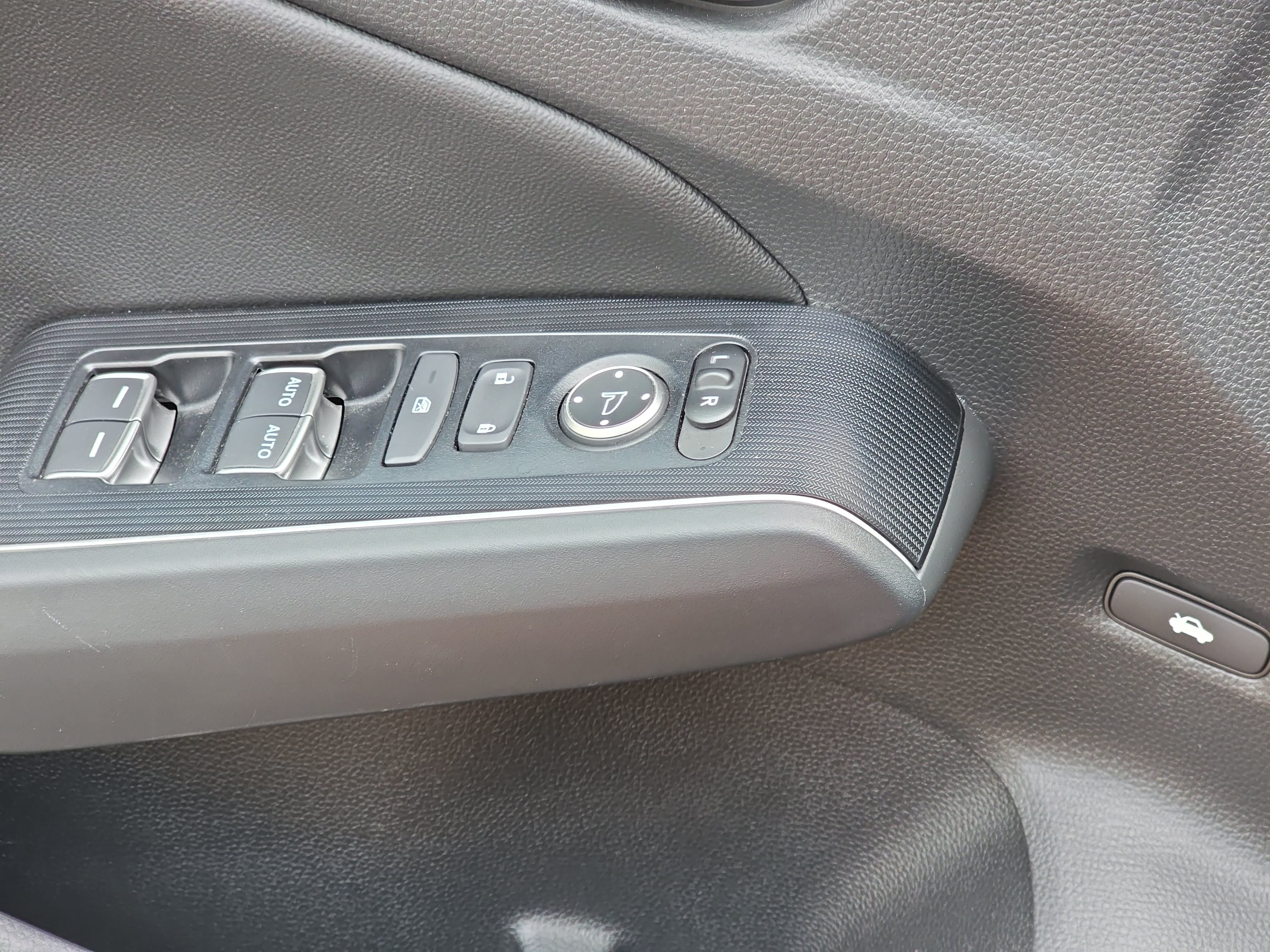Used 2023 Honda Civic Touring image 29
