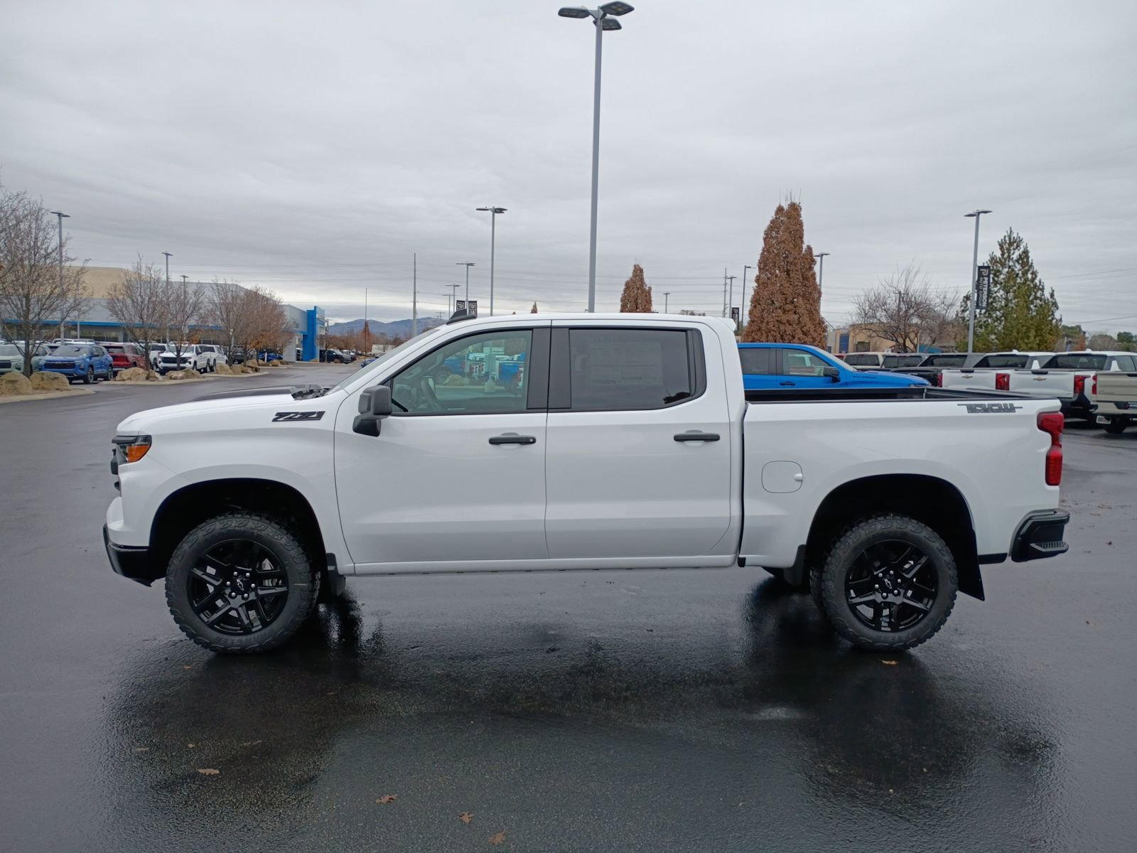 New 2026 Chevrolet Silverado 1500 Custom Trail Boss w/ Dark Appearance Package image 15