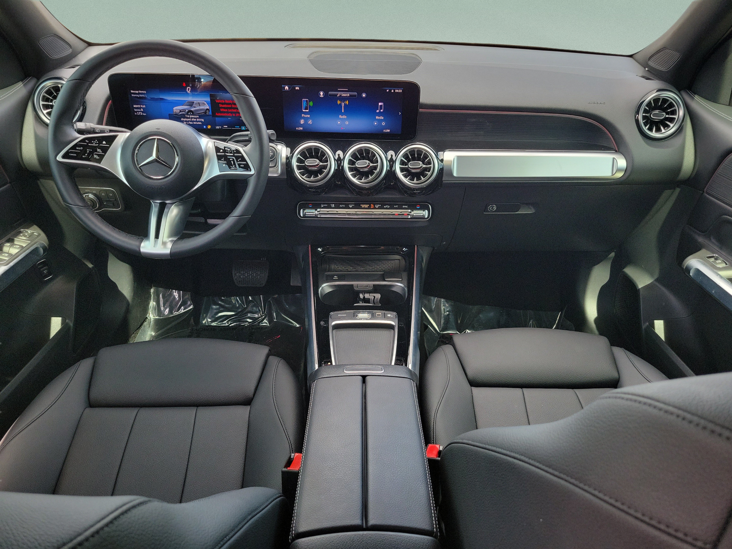 Used 2026 Mercedes-Benz GLB 250 image 12