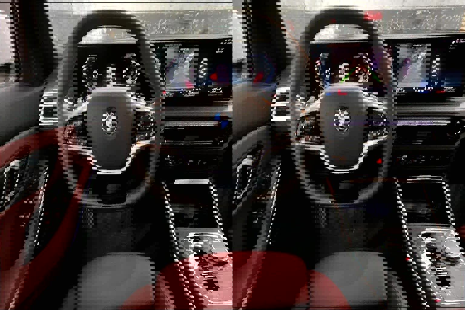 Used 2025 BMW 330i Sedan w/ Convenience Package image 8