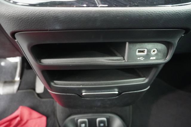 Used 2020 Chrysler Pacifica Touring-L image 30