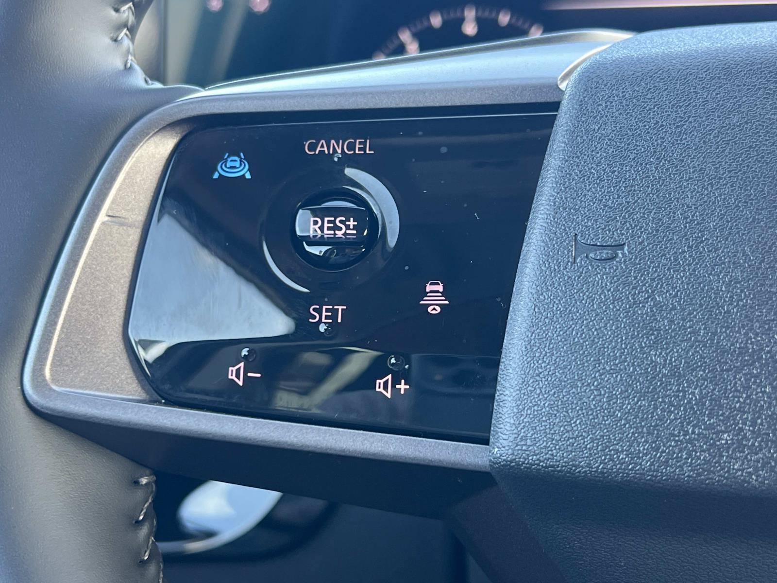 Used 2025 Nissan Murano SL w/ Cargo Package AWD/4WD image 9