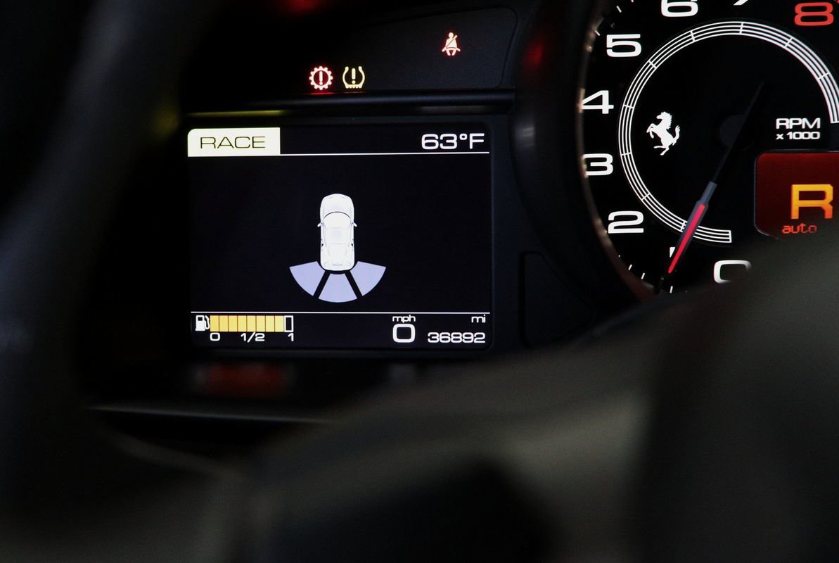 Used 2016 Ferrari 488 GTB image 41