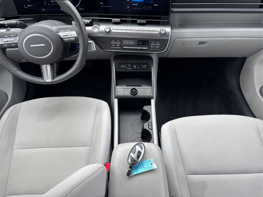Certified 2025 Hyundai Kona SEL AWD/4WD image 19
