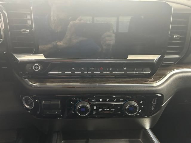 Used 2024 Chevrolet Silverado 1500 RST w/ Convenience Package II AWD/4WD image 19