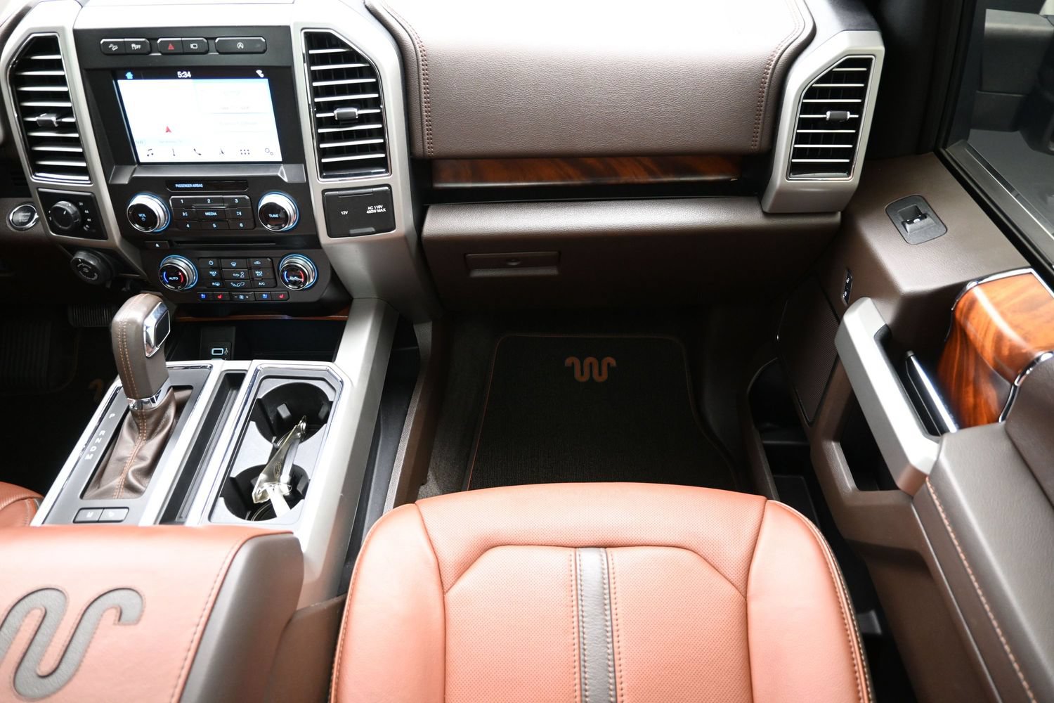 Used 2018 Ford F150 King Ranch w/ Equipment Group 601A Luxury AWD/4WD image 40
