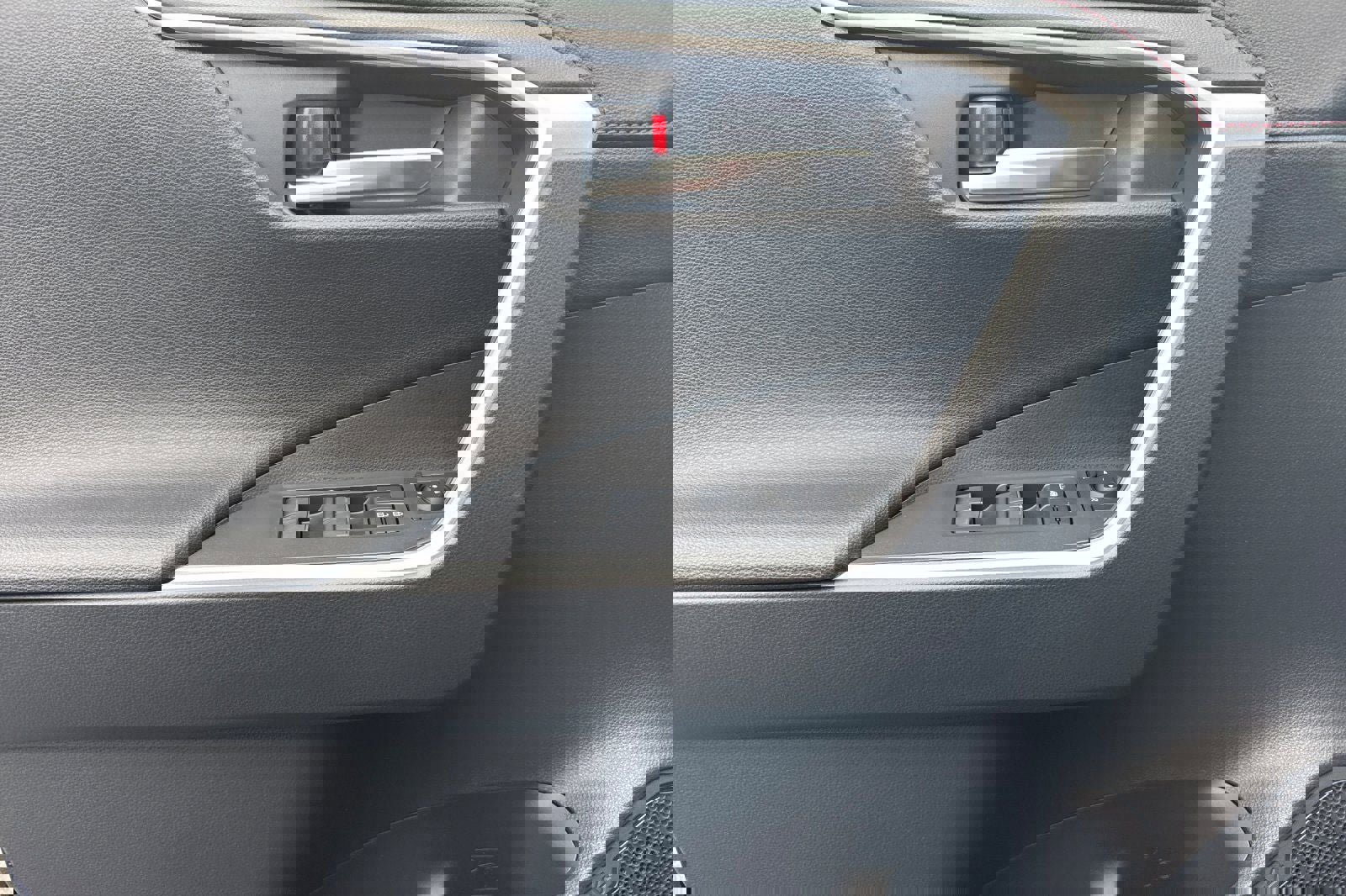 New 2025 Toyota RAV4 XSE image 12