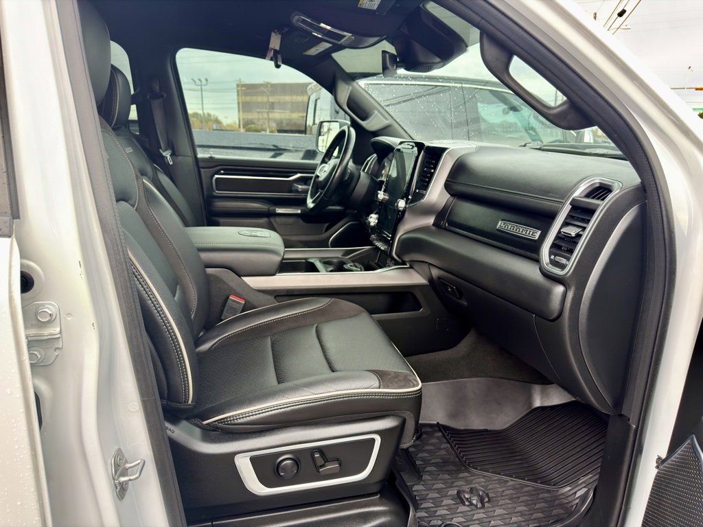 Used 2022 RAM 1500 Laramie w/ Sport Appearance Package image 13