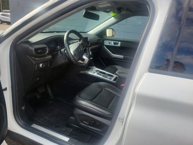 Used 2021 Ford Explorer Limited w/ Equipment Group 301A image 12
