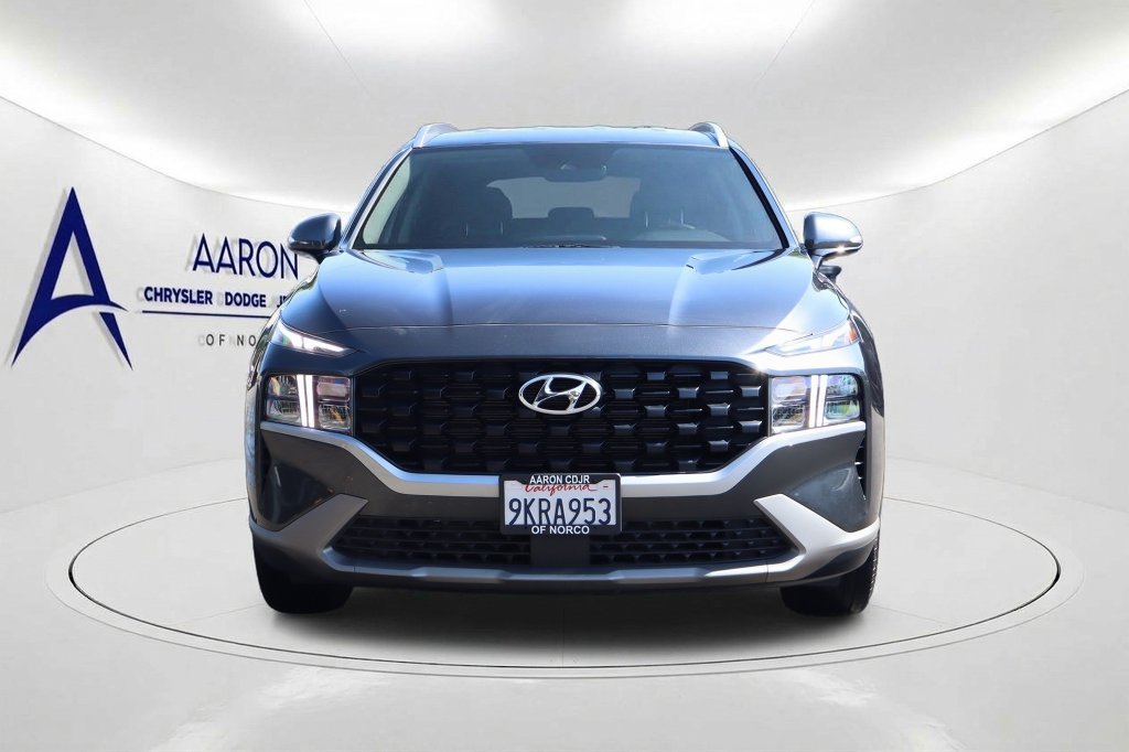 Used 2023 Hyundai Santa Fe SEL FWD image 2