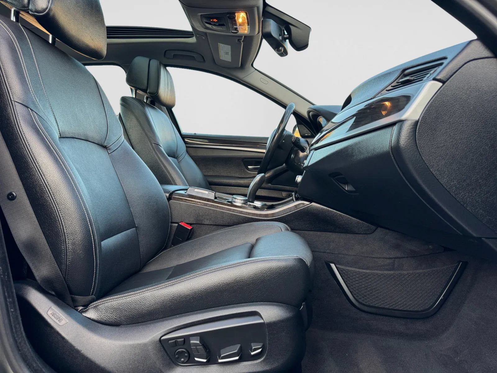Used 2014 BMW 535d Sedan RWD image 25