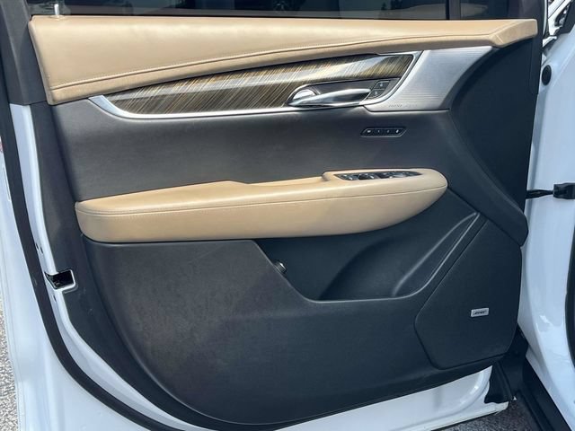 Used 2020 Cadillac XT6 FWD image 15