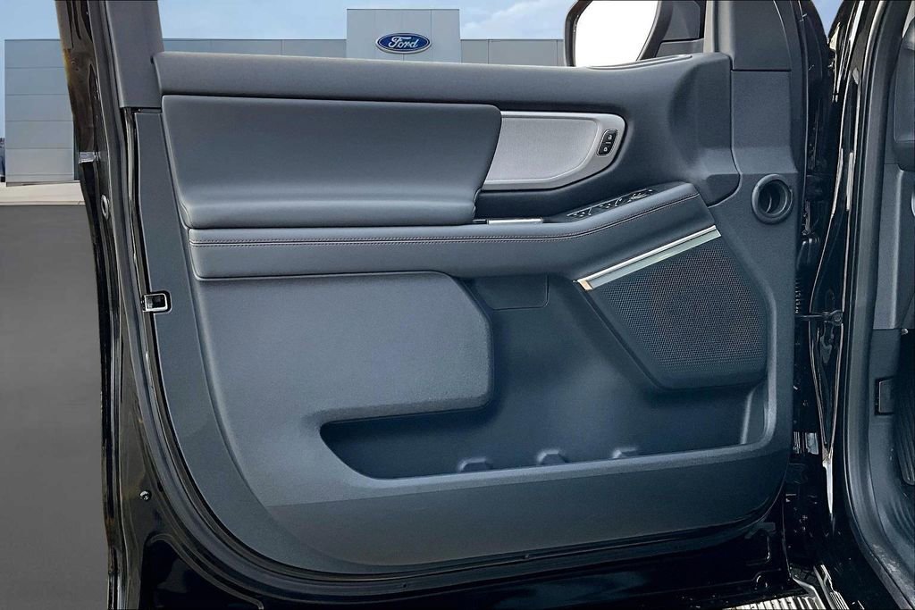 New 2025 Ford Expedition Max Active image 25