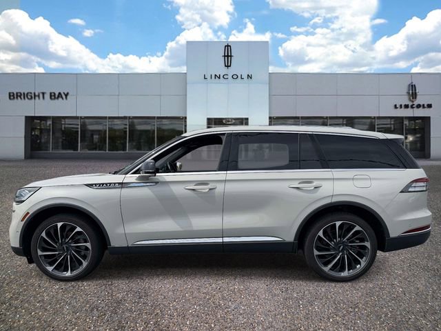 Certified 2023 Lincoln Aviator Reserve w/ Equipment Group 201A AWD/4WD image 3