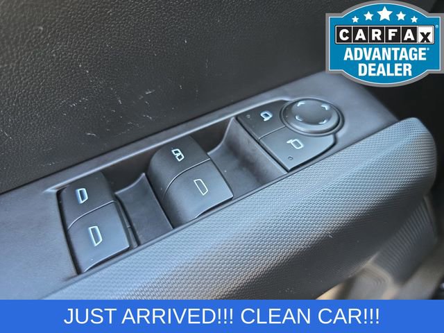 Used 2023 Chevrolet Colorado LT w/ LT Convenience Package II AWD/4WD image 28