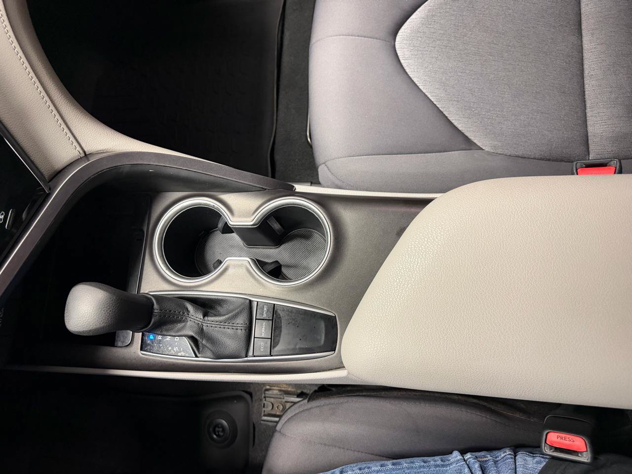 Used 2023 Toyota Camry LE FWD image 21
