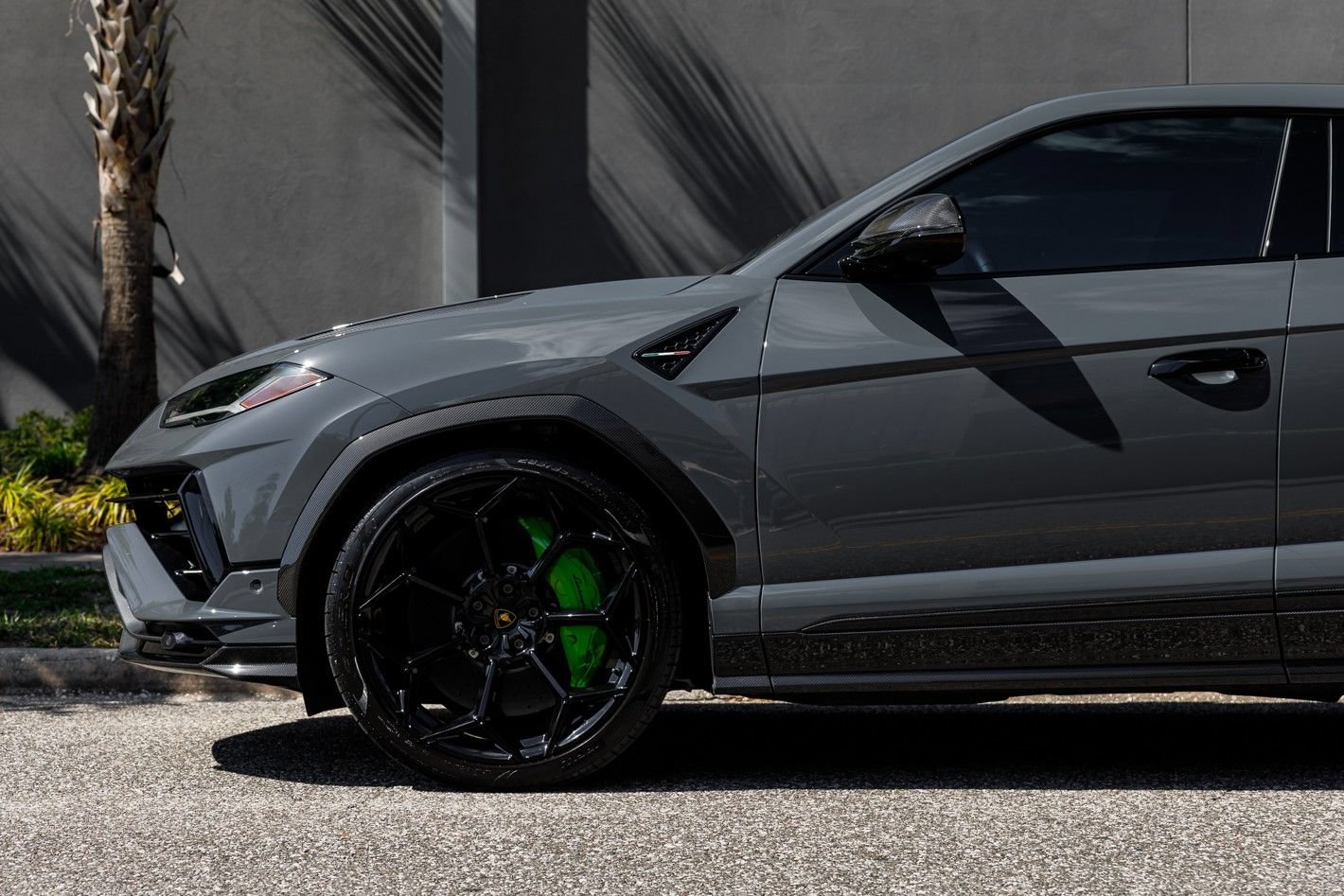 Used 2023 Lamborghini Urus Performante AWD/4WD image 30