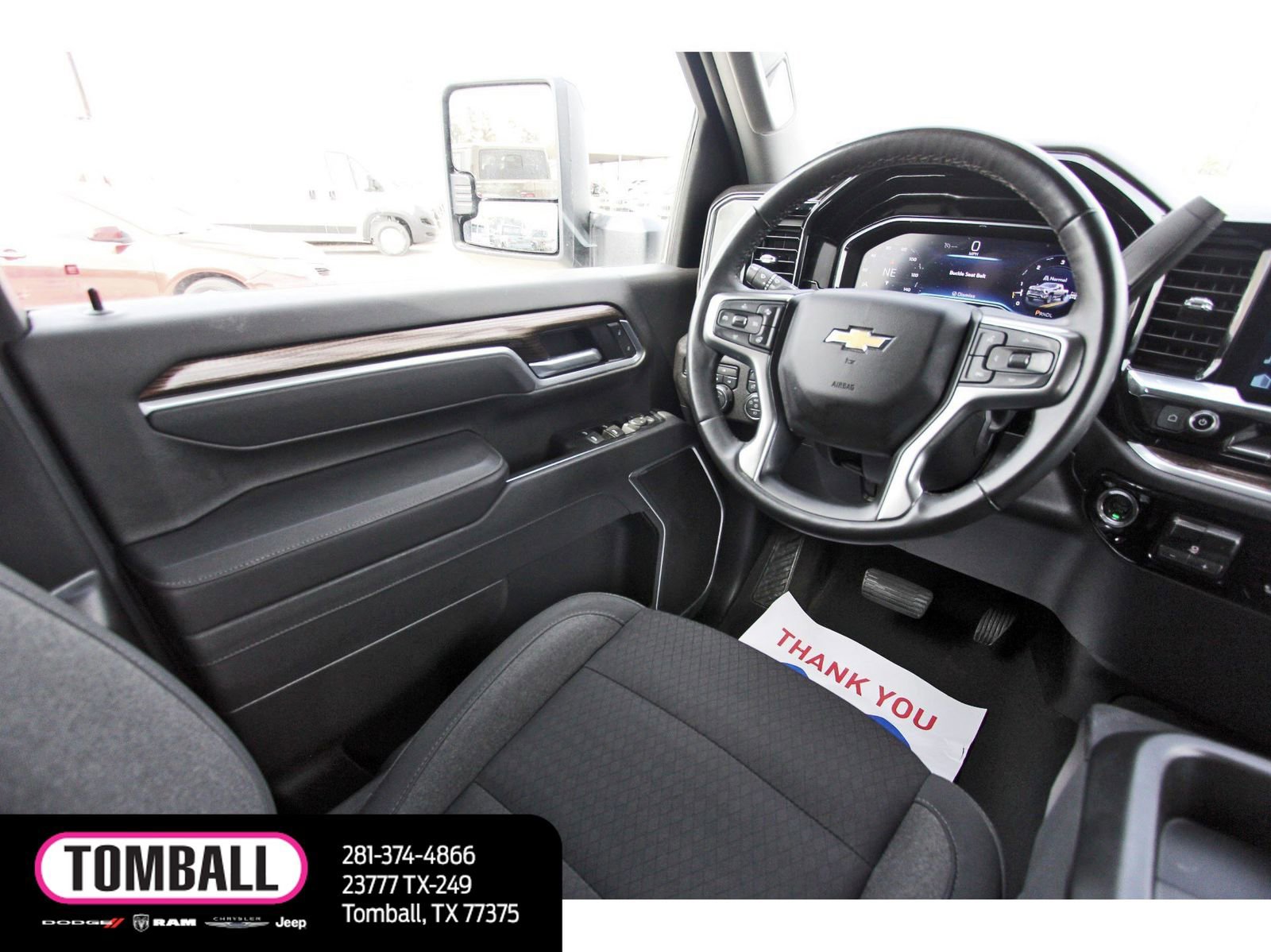 Used 2025 Chevrolet Silverado 2500 LT w/ Convenience Package image 9