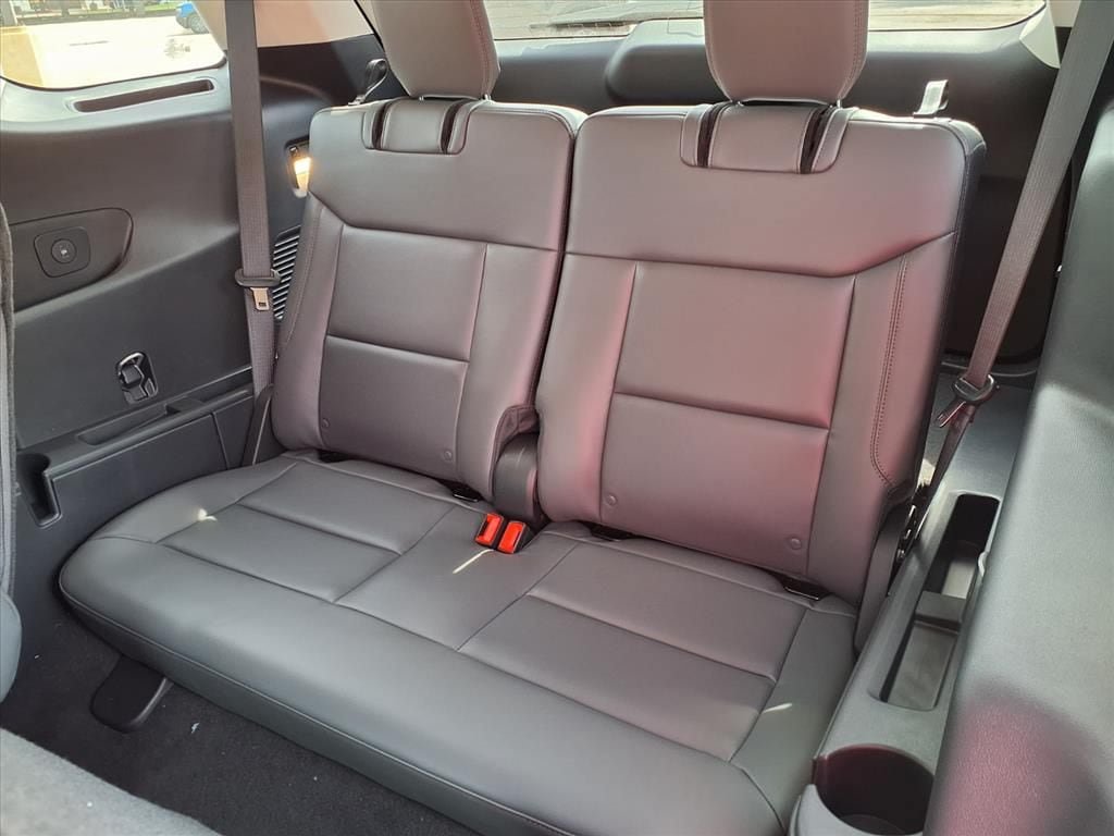 New 2026 Ford Explorer Active w/ Active Comfort Package RWD image 19