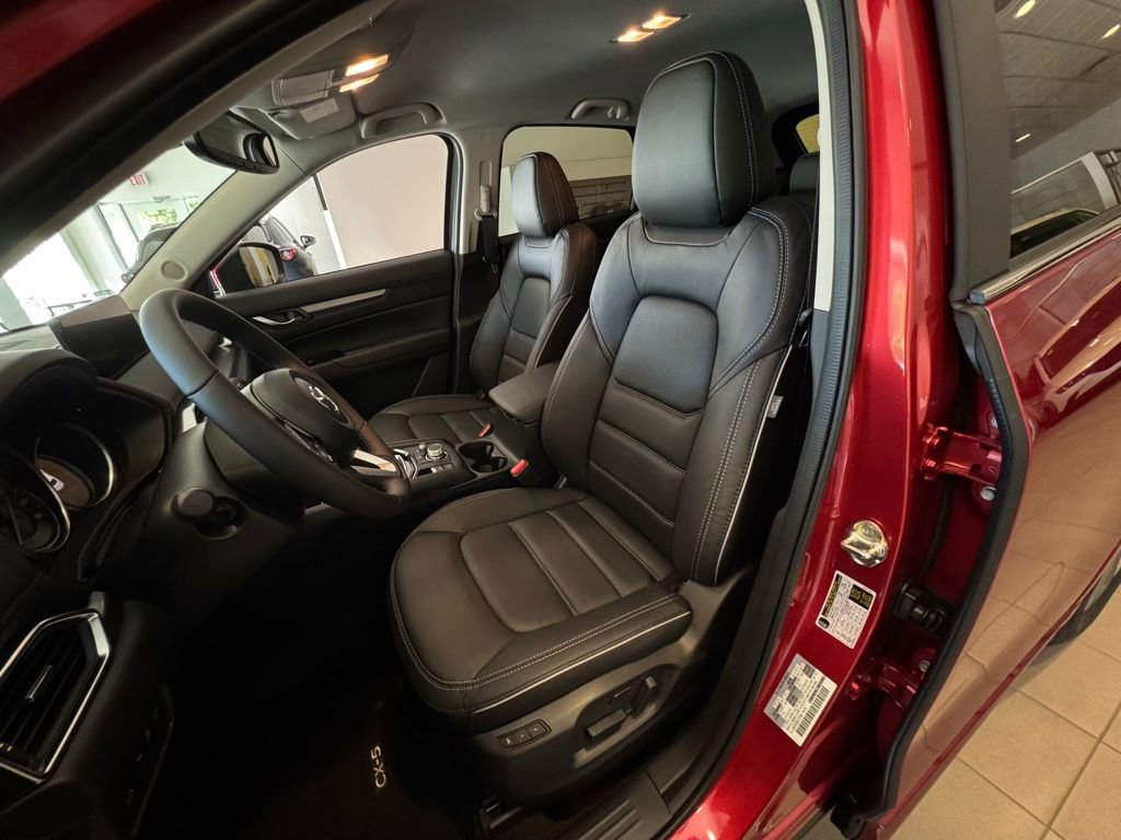 Used 2025 MAZDA CX-5 AWD 2.5 S w/ Preferred Package image 19