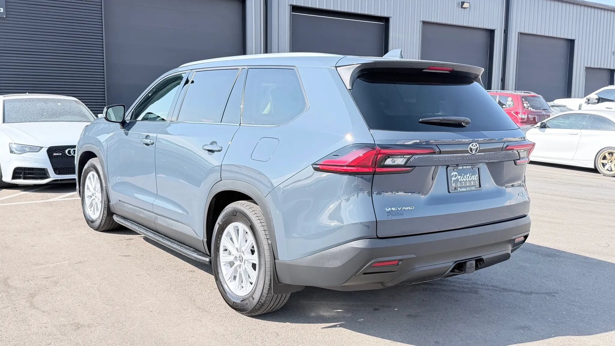 Used 2025 Toyota Grand Highlander AWD Hybrid image 5