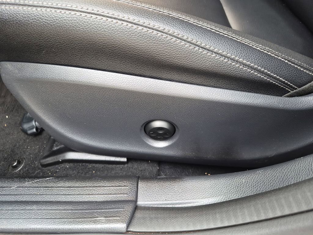 Used 2019 Mercedes-Benz CLA 250 image 12