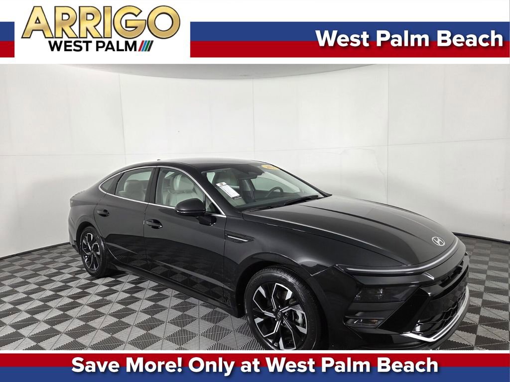 Used 2025 Hyundai Sonata SEL FWD image 1