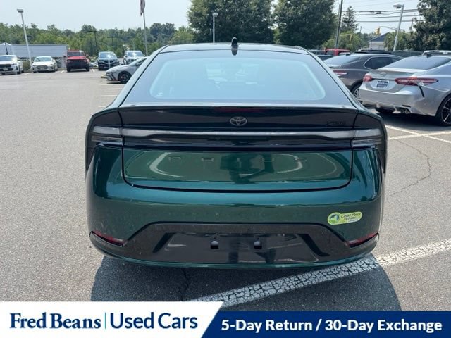 Used 2025 Toyota Prius Plug-In Hybrid FWD image 13