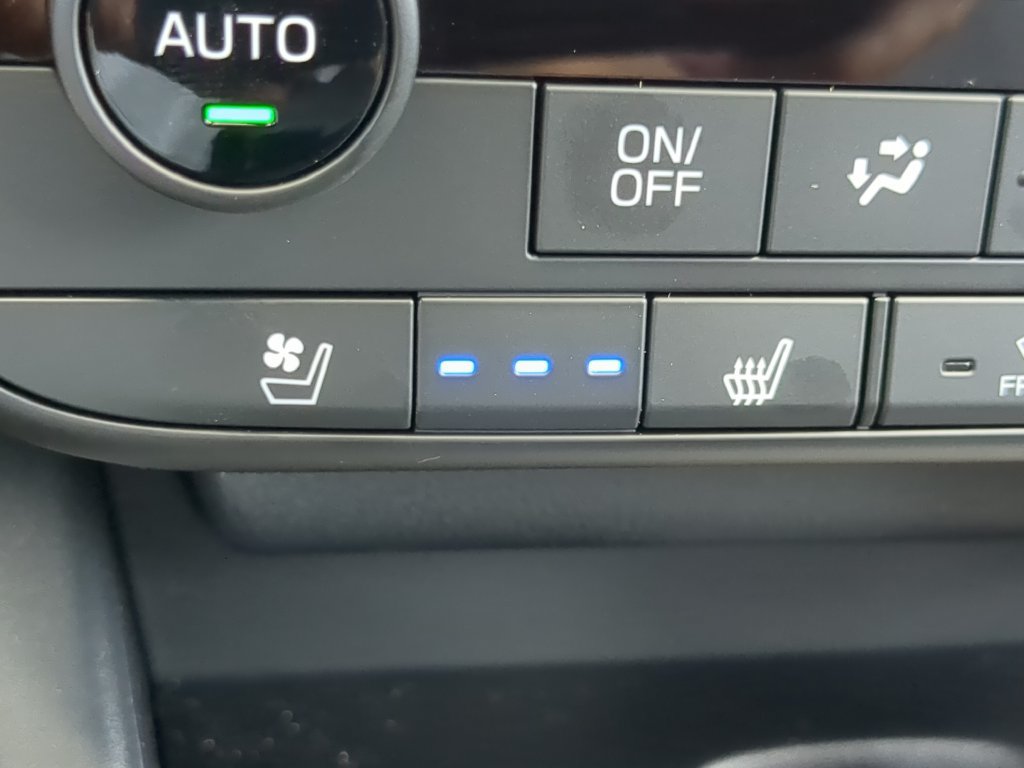 New 2026 Subaru Outback Limited AWD/4WD image 26