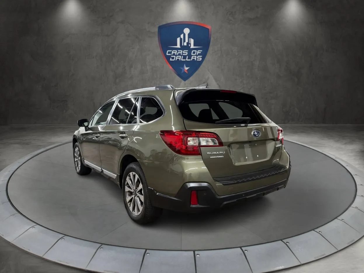 Used 2018 Subaru Outback 2.5i Touring AWD/4WD image 3
