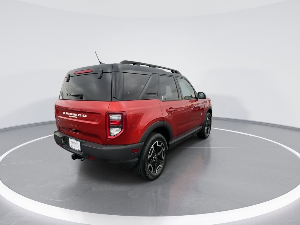 Used 2022 Ford Bronco Sport Outer Banks w/ Tech Package AWD/4WD image 8